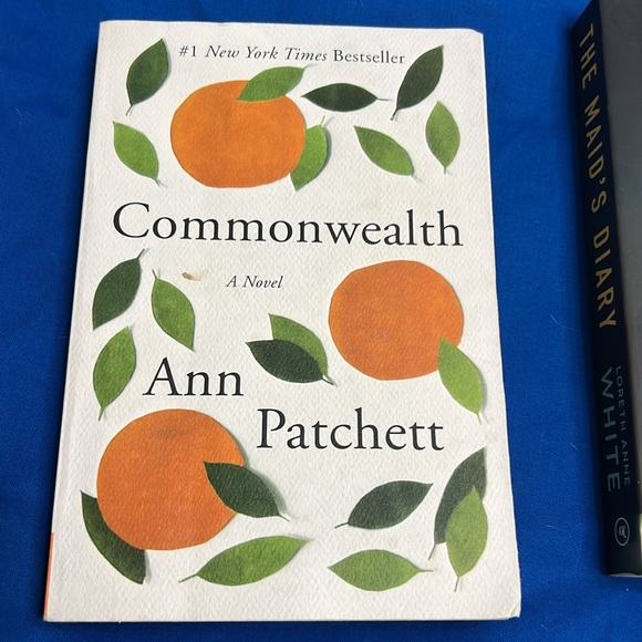 Book bundle. - Picture 2 of 7